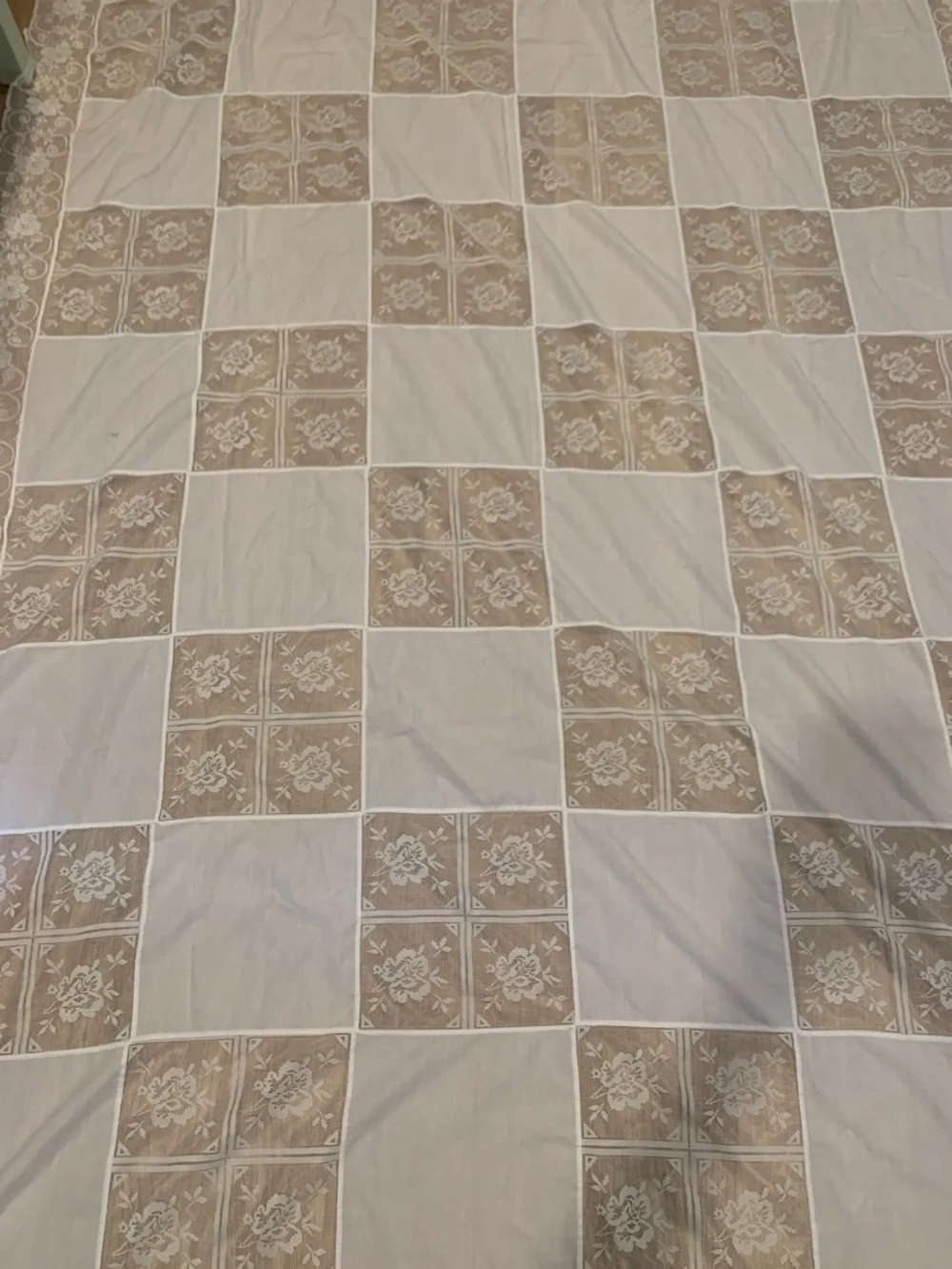 Antique / Vintage MCM Lace Tablecloth